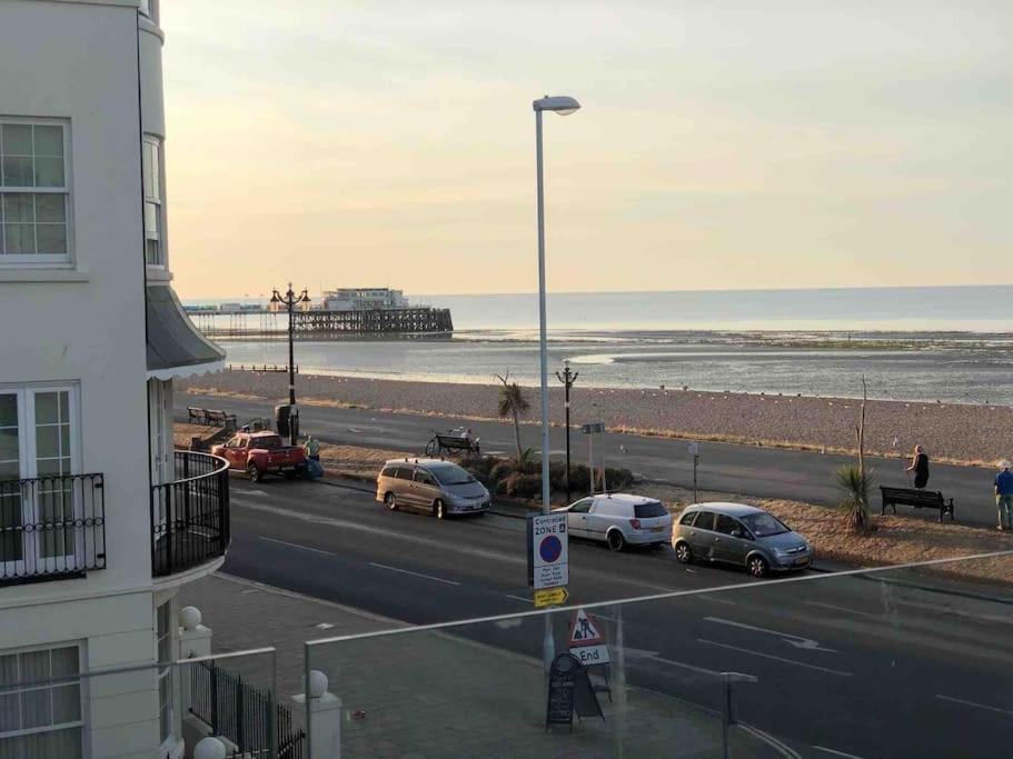House By The Sea, Worthing Villa ภายนอก รูปภาพ
