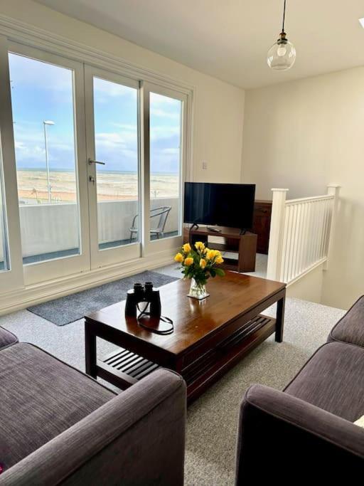 House By The Sea, Worthing Villa ภายนอก รูปภาพ